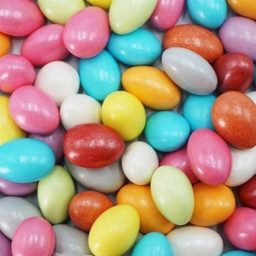 Badem Şekilli Çikolata Draje 250 GR Badem Şekilli Çikolata Draje 250 GR